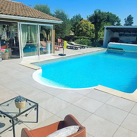 Vigne, Piscine Fitness לינה וארוחת בוקר 4*